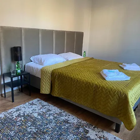 Apartment Centrum No. 1 *